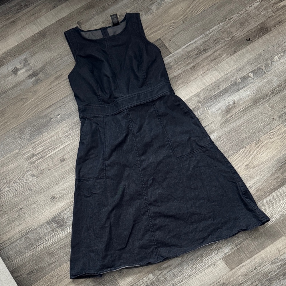 Ann Taylor Navy Midi Dress